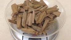 تحصلت على علامة تجارية مسجلة امرأة تبتكر استخلاص العطر والزيت من الطلح والشاف 10 طلح