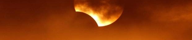 أمريكية تروي تفاصيل إصابة عينها بعد النظر في كسوف الشمس 11 كسوف