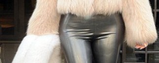 بالصورة .. كيم كارداشيان تحتفل بنجاح صديقتها بارتدائها معطفاً من الدولارات! 11 كيم2