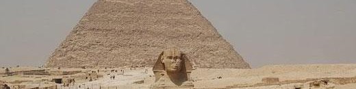 اكتشاف 14 تابوتا مغلقا قرب أهرامات الجيزة في مصر 10 هرم1