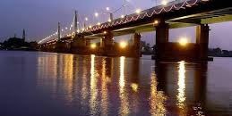 هيئة الطرق والجسور تقر بحدوث انهيار في كبري المنشية 10 aass