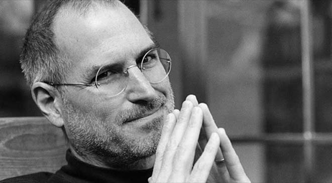 5 كتب ينصح بها ستيف جوبس ومارك زوكربيرج وسواهم لصناعة الكاريزما الفعالة وللنجاح 1 ستيف جوبز