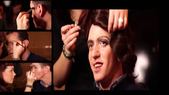 بالفيديو .. مذيع مصري يرتدي النقاب على الهواء.. ماذا أراد بذلك؟ 1 مذيع مغربي بنصف وجه نسائي