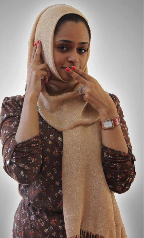 بالفيديو.. قصة مياسة الفتاة السودانية التي ولدت صماء وحصلت علي المركز الأول في امتحانات الشهادة السودانية وتم تكريمها من رئاسة الجمهورية 1 معدل