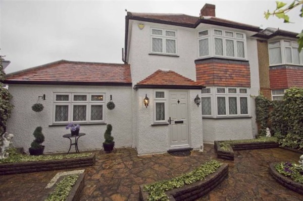 بالفيديو .. انهيار منزل تمامًا بسبب الطقس في الصين ! 1 منزل