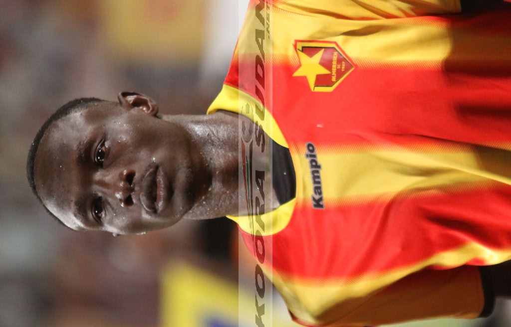 حسين بيك :ﻋﻨﺪﻣﺎ ﺗﺄﺗﻲ ﺍﻟﻜﺮﻩ ﻟﻤﻮﺳﻲ ﺍﻟﺰﻭﻣﻪ ﻻﻳﻌﻠﻢ ﺇﻻ ﺍﻟﻠﻪ ﻣﺎﺫﺍ ﺳﻴﻔﻌﻞ ﺑﻬﺎ ﻭﺣﺘﻲ ﺍﻟﺰﻭﻣﻪ ﻧﻔﺴﻪ ﻻ ﻳﺪﺭﻱ ﻣﺼﻴﺮﻫﺎ 1 موسى الزومه1