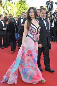 بالصور :هيفاء وهبي ترتدي بعيد ميلادها ثوب إرتدته من عامين..ونانسي عجرم تتغزل بها 2 هيفا1