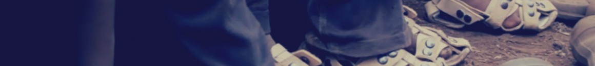 بالصورة.. «بيتلبس بالمقلوب».. علامة تجارية تطلق أحدث صيحات الأحذية الغريبة 11 حذاء