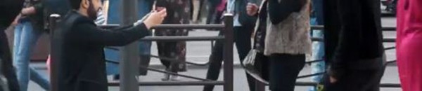 بالفيديو: رد فعل مفاجئ من فتاة مغربية طلب صديقها منها الزواج بالشارع 10 مغرب