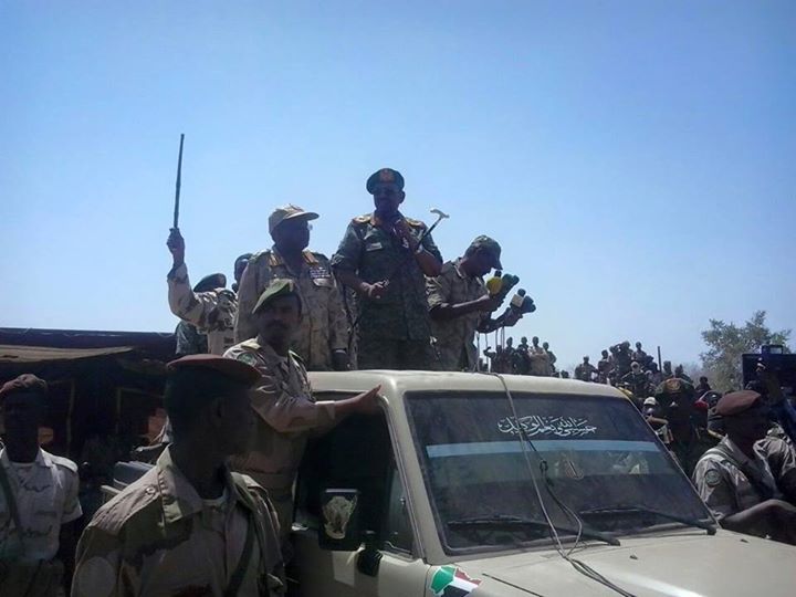 صور.. البشير : في أرض الأسود ... وسط كواسر الدعم السريع 2 البشير5