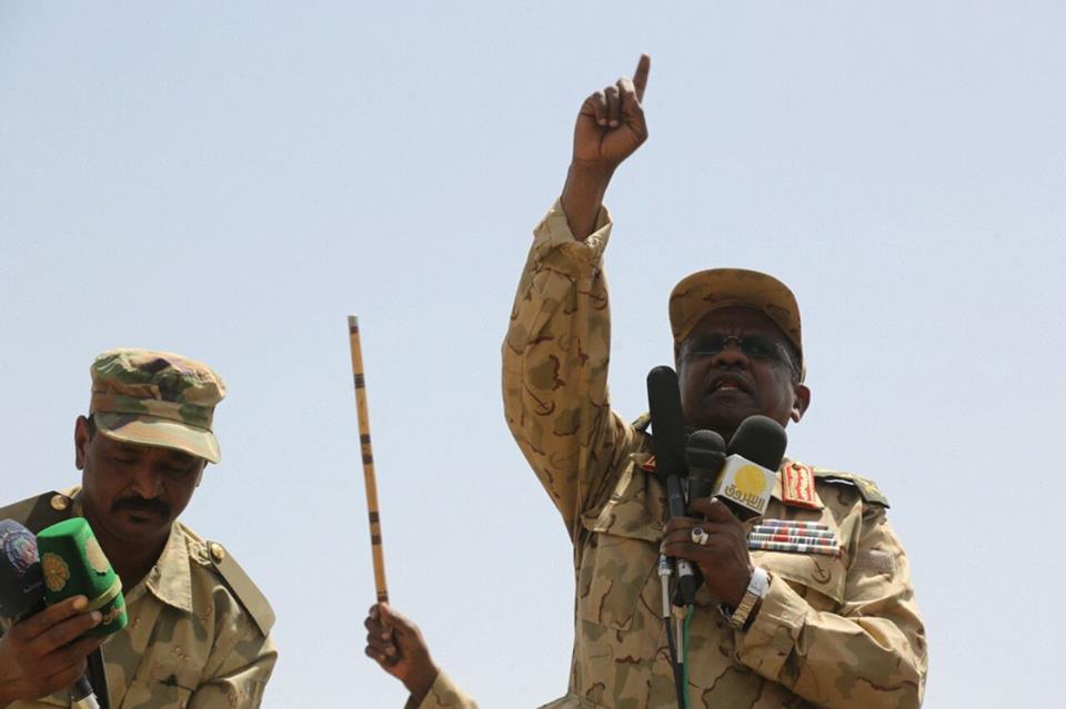 صور.. البشير : في أرض الأسود ... وسط كواسر الدعم السريع 8 البشير7