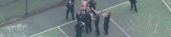 بالفيديو .. تناغم لاعبي فريق كرة سلة يبهر رواد تويتر 10 انحشر في السلة