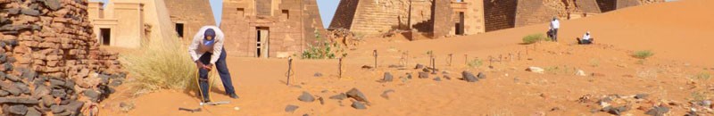 وزير السياحة والسفير القطرى يبحثان سير تنفيذ المشروع السوداني القطري لترميم الآثار السودانية 10 اهرام