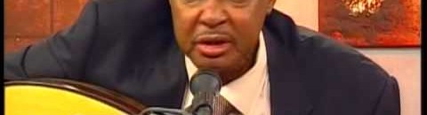 الملحن "عمر الشاعر" يحكي تفاصيل اشتراكه في ثورة مايو "يحمل ريشة العود بيد والسلاح باليد الأخرى" 10 عمر الشاعر