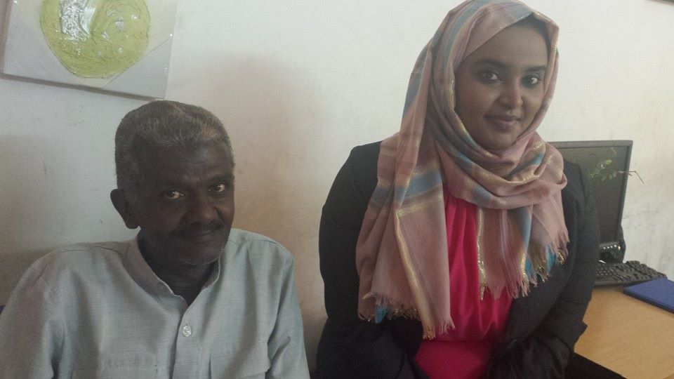 بالصورة: المذيعة ميسون عبد النبي تظهر بجوار رئيس قسم المونتاج وتشيد بأخلاقه وإبداعه 2 11351255_10202874436500213_3332273882582350828_n