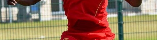 بالصورة.. نجم المريخ علاء الدين يوسف يظهر بجوار طفلتيه ويحصل علي أعلي نسبة من الإعجابات 11 57643