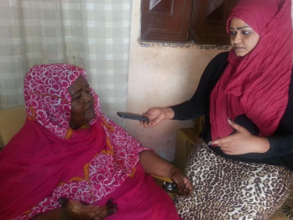 أشهر صانعة آيسكريم في بحري..سناء الرهيب: مبسوطة من عملي وخرجت أجيال من الطلاب 1 ايسكريم