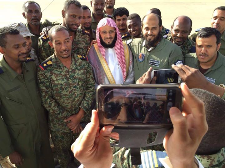 صور من السعودية تكشف ضباط نسور الجو السودانيين المشاركين في عاصفة الحزم 1 عائض3