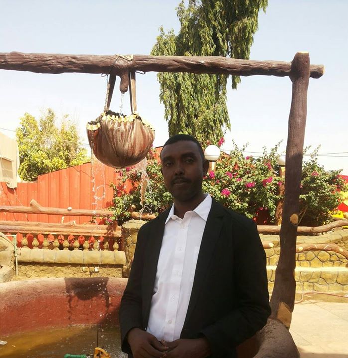 شاعر سوداني يشرع في مقاضاة شموس وفنان تشادي بسبب جائزة إدريس دبي 1 علاء الدين الجاك