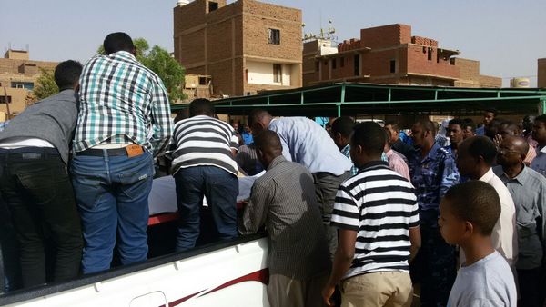 بالصور: تشييع مهيب لجثمان ملازم أول غسان من قِبل قيادات الشرطة ، وكيف إنتهت قضيته 6 غسان3