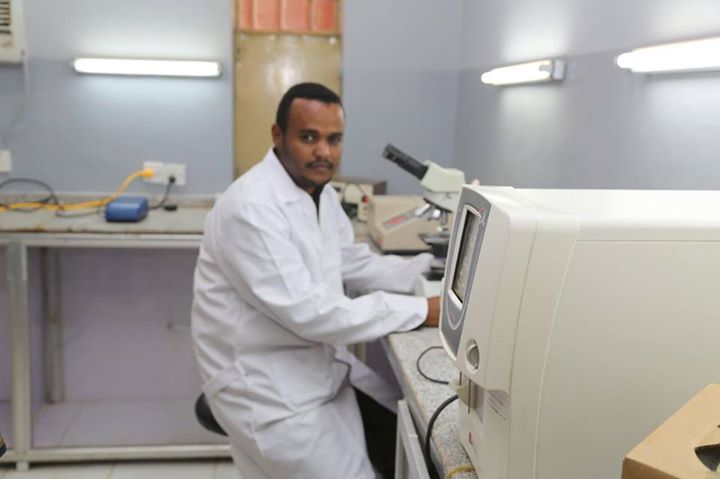 مأمون حميدة وزير الصحة بالخرطوم يقول: شعار وزارته (المواطن لا يذهب للطبيب انما الطبيب ياتي للمريض) 2 والي الخرطوم 3