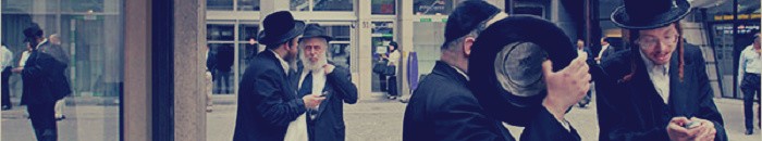 شاهد بالفيديو: شخص صرخ “الله أكبر” وهو يتشاجر مع صاحب محل فهرب كل الناس بالسوق 10 أكبر 10 سرقات في التاريخ