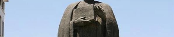 تمثال لابن خلدون في تونس