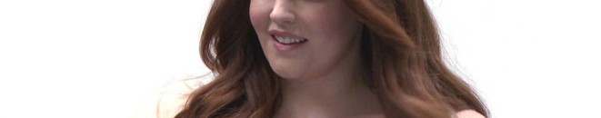 بالصور: عارضة أزياء وزنها 130 كيلوغراما تتصدر أغلفة المجلات 14 تيس هوليداي