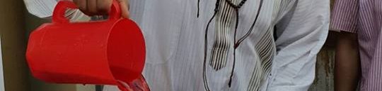 شاهد بالفيديو.. من داخل مسيده ووسط حيرانه شيخ الأمين يشرف ويجهز وجبة الصائمين بنفسه والاشادات تنهال عليه 10 شيخ الامين2