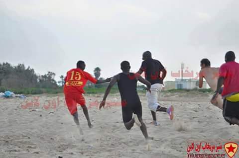 بالصور.. وبعد مطاردة ساخنة..لاعبو المريخ يلقون القبض علي مدرب الفريق ومساعديه ويرمونهم في البحر المتوسط 1 10153262 677048222401021 5069420545263169818 n