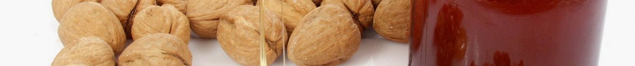 مأكولات تسبب السعادة : اهمها العسل والمكسرات 10 166145256