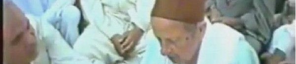 بالفيديو ..مأذون مصري يعقد قران عروسين ثم يسقط متوفى 10 kjhkjhkhjhjkhj