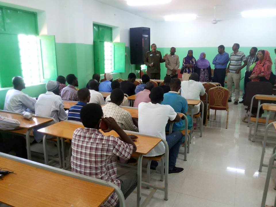 جلوس (131) نزيلاً لامتحانات الشهادة بالسجون 1 سجن3