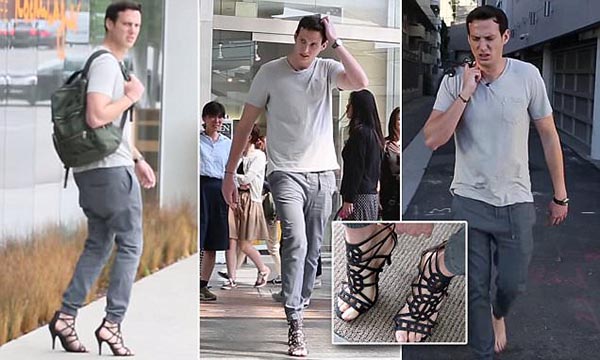 بالفيديو: شاب يسخر من النساء بارتداء حذاء بكعب عال 1 شاب يسخر من النساء بارتداء حذاء