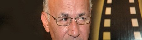 عزت أبو عوف في العناية المركزة.. والحالة "حرجة" 10 عزت ابوعوف