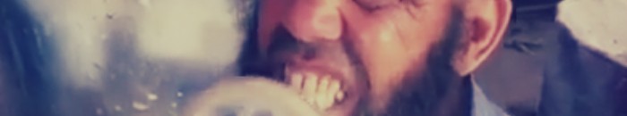 شاهد بالفيديو.. أفضل وأسرع طريقة لتبيض الأسنان 10 نفرة أسنان