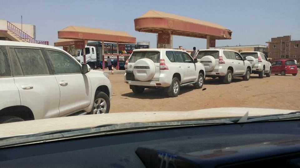 بالصور : والي ولاية الجزيرة محمد طاهر ايلا يواصل المفاجآت 2 1