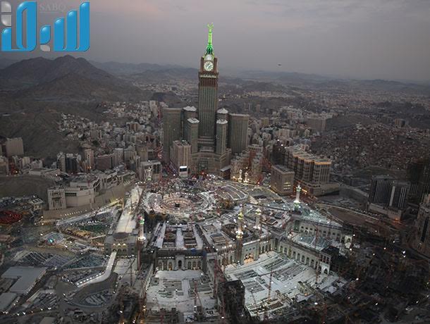 شاهد بالصور .. "الحرم المكي" بين قدسية المكان وروحانية الزمان 17 22690_43385
