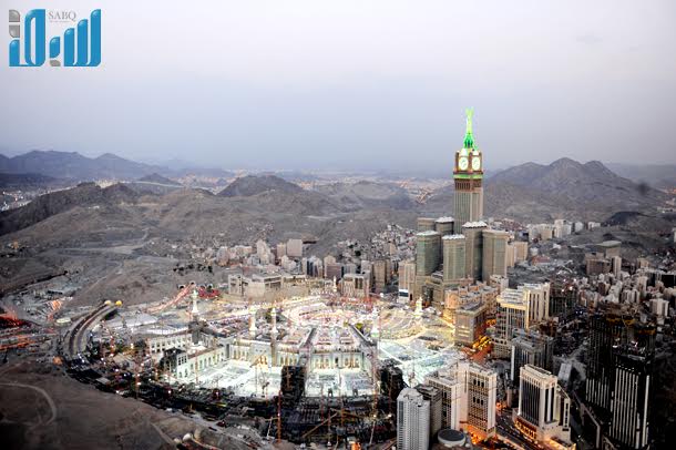 شاهد بالصور .. "الحرم المكي" بين قدسية المكان وروحانية الزمان 9 82389_94653