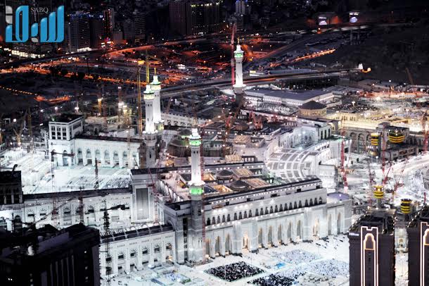 شاهد بالصور .. "الحرم المكي" بين قدسية المكان وروحانية الزمان 29 94059_94675