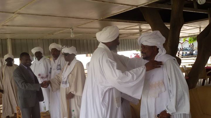 ملوك وامراء وشراتي وعمد ونظار شمال دارفور يستقبلون الامير عبد القادر منعم منصور 2 دارفور3