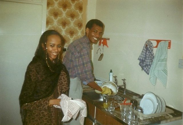 شركة الاتصالات البريطانية تنصف زوجة بروفيسور بجامعة الخرطوم وتتراجع وتعترف بخطأ موظفها 1 شريف بابكر