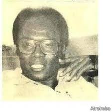 عوض دكّام...حكاية الطبيب الذى كان يعالج بـ(الابتسامة).! 1 عوض دكّام