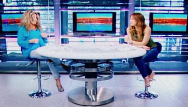 مذيعة تتمنى الذهاب لأمريكا مع السيسي لسبب غريب 1 مذيعة لبنانية 2