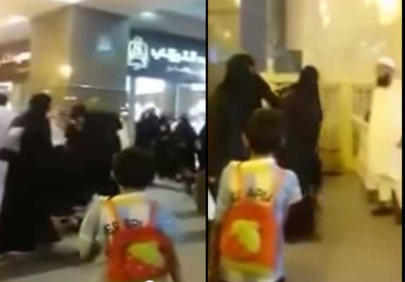 بالفيديو: مشاجرة عنيفة بين متسولتين داخل الحرم المكي 1 مشاجرة عنيفة بين متسولتين