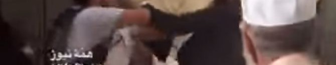 بالفيديو: إسرائيلي يعتدي على شاب مسيحي هتف "الله أكبر" بالأقصى 10 اسرائيلي يعتدي على شاب مسيحي