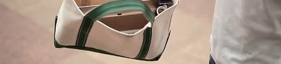 بالصورة .. سعر هذه الحقيبة في المزاد 4 ملايين دولار .. تعرف على السبب 11 سيارة