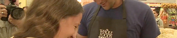 بالفيديو: مقلب طلب الزواج في عيد الحب ينقلب لمأساة 10 طلب زواج