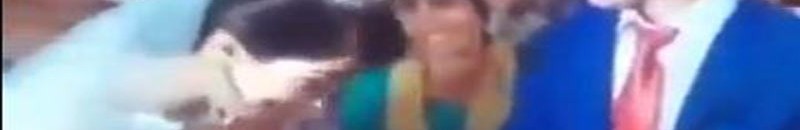 عريس ينفعل على عروسته