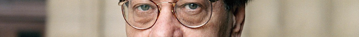 فتى الحزن المدلّل 10 محمود درويش